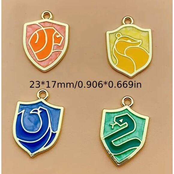 Harry Potter Hogwarts Slytherin Enamel Pendant 113-4 - Picture 3 of 4